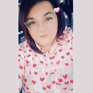 Meet your Posher, Roxanne